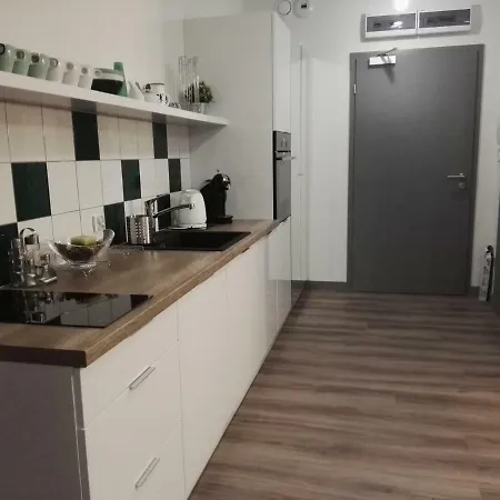 Nadmorski - Kompleks Pięć Mórz Z Basenem *