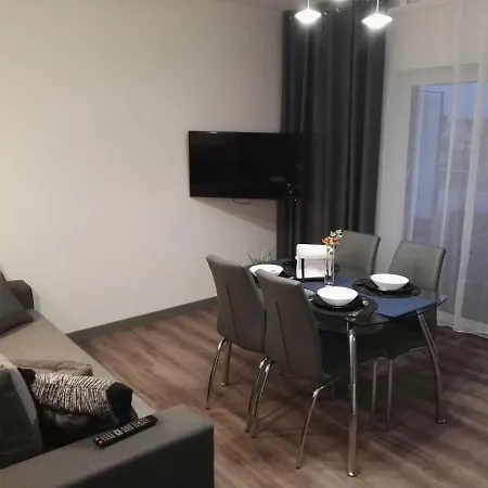 Apartament Nadmorski - Kompleks Pięć Mórz Z Basenem Sianożęty