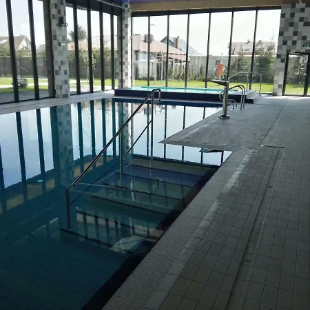 Nadmorski - Kompleks Pięć Mórz Z Basenem *